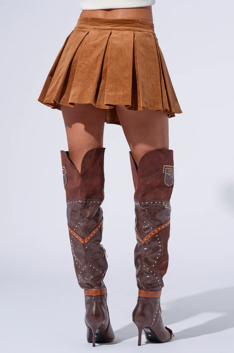 RUN AFTER YOU CORDUROY MINI SKIRT IN BROWN - Image 4