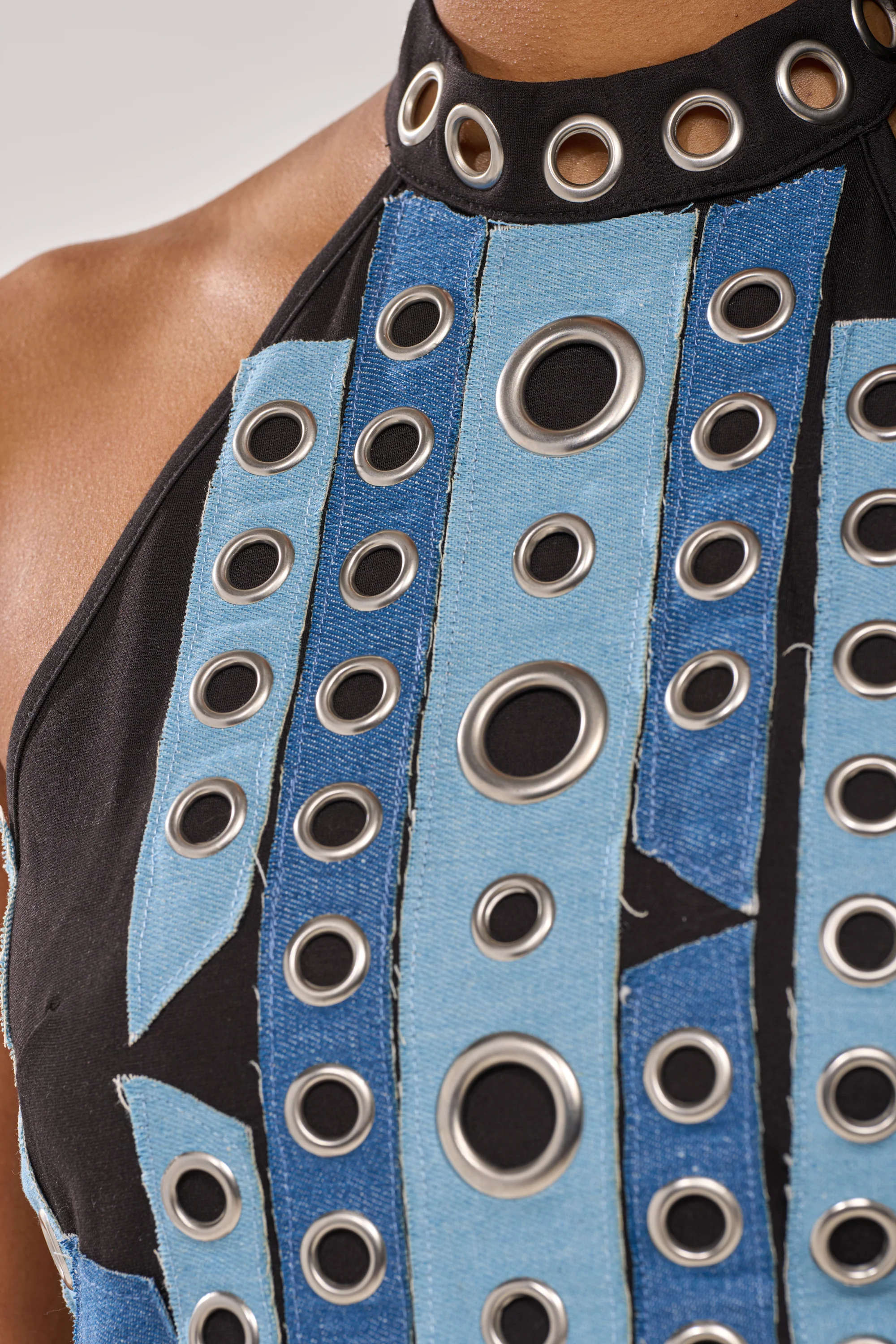SABRINA GROMMET DETAIL TOP - Image 8