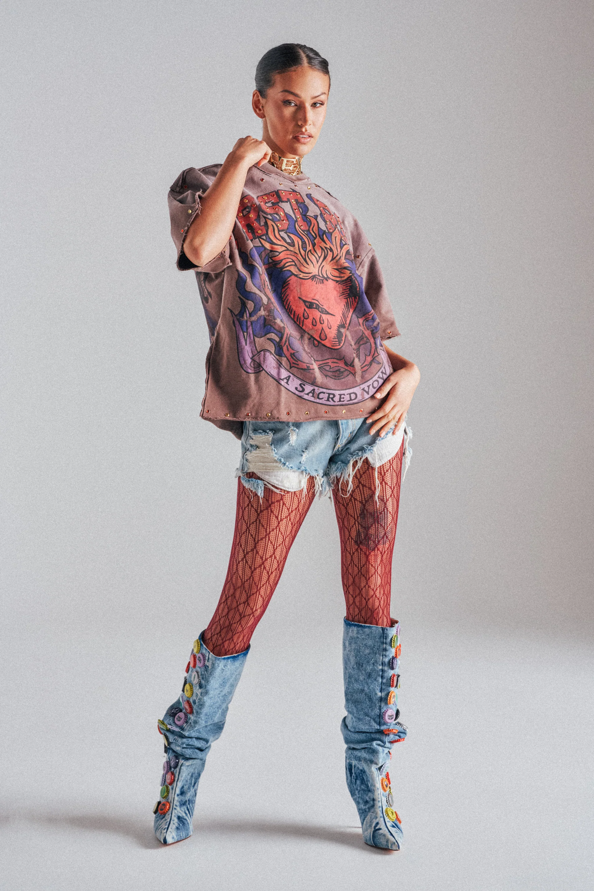 FIRST ROW SACRED HEARTH RHINESTONE DISTRESSED TEE - Image 2