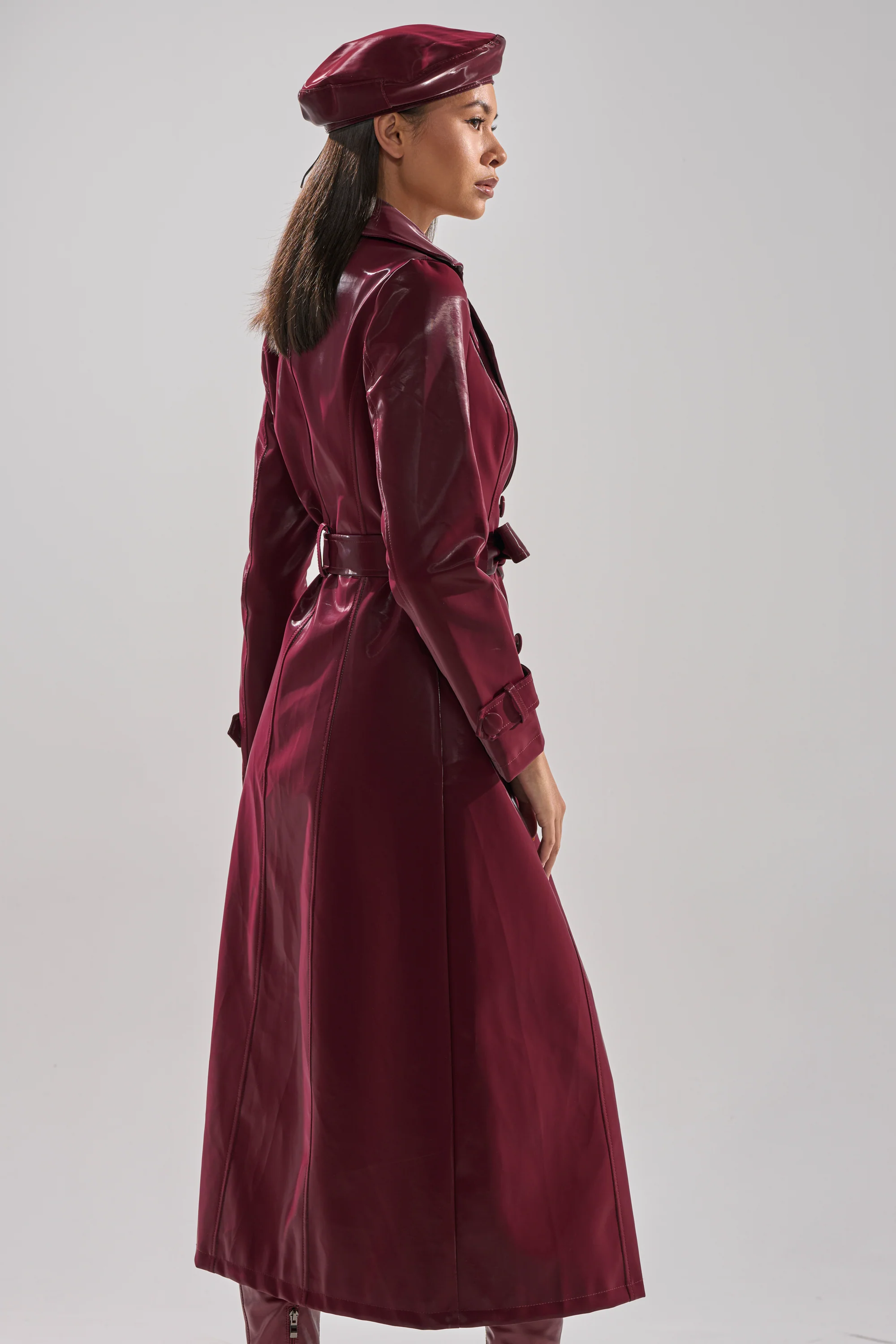 SANDO LIQUID VELVET TRENCH IN BURGUNDY - Image 13