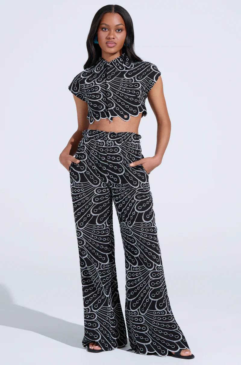 SET YOU FREE CROP WOVEN BLACK MULTI TOP - Image 6