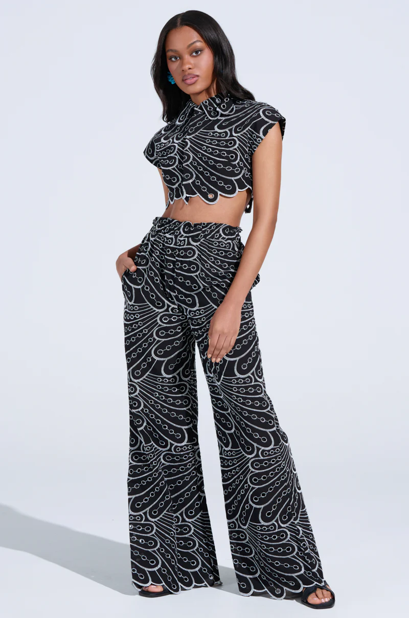 SET YOU FREE CROP WOVEN BLACK MULTI TOP - Image 8