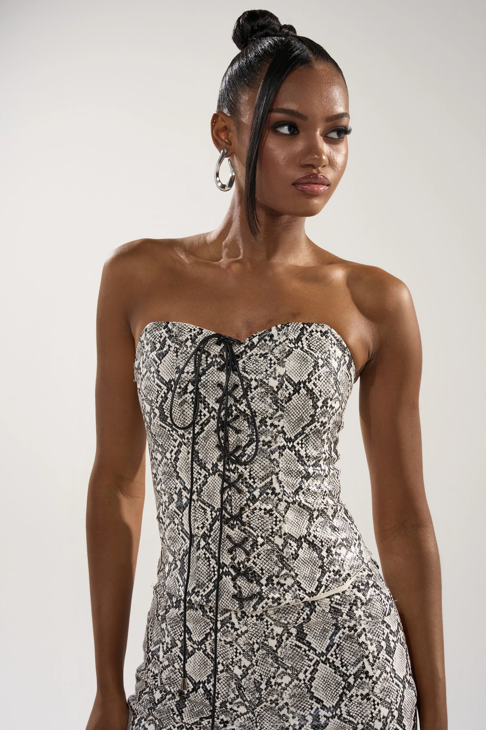 SNEAKY LITTLE SNAKE CORSET - Image 2