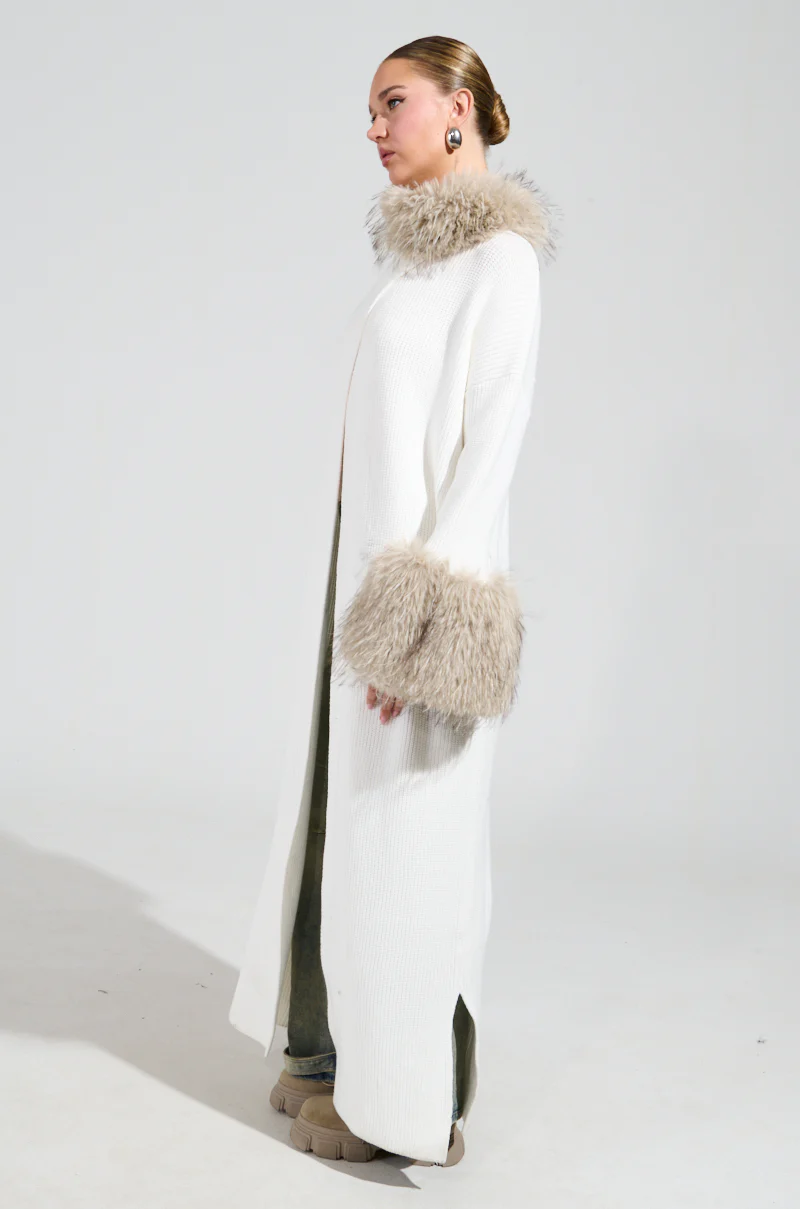 SNOWY NIGHT LONG CARDIGAN IN IVORY - Image 4