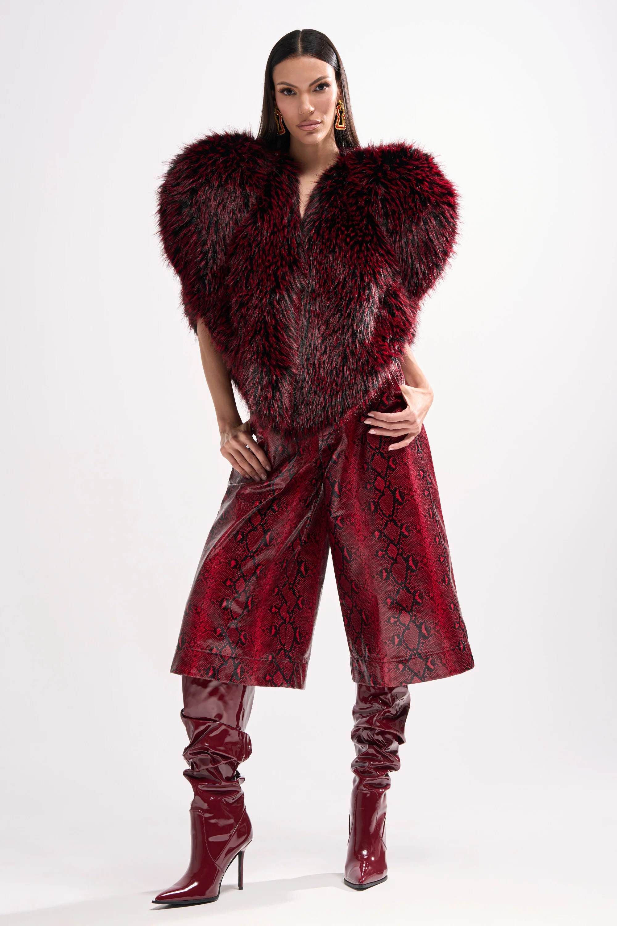 STAR CROSSED LOVER FAUX FUR VEST - Image 6