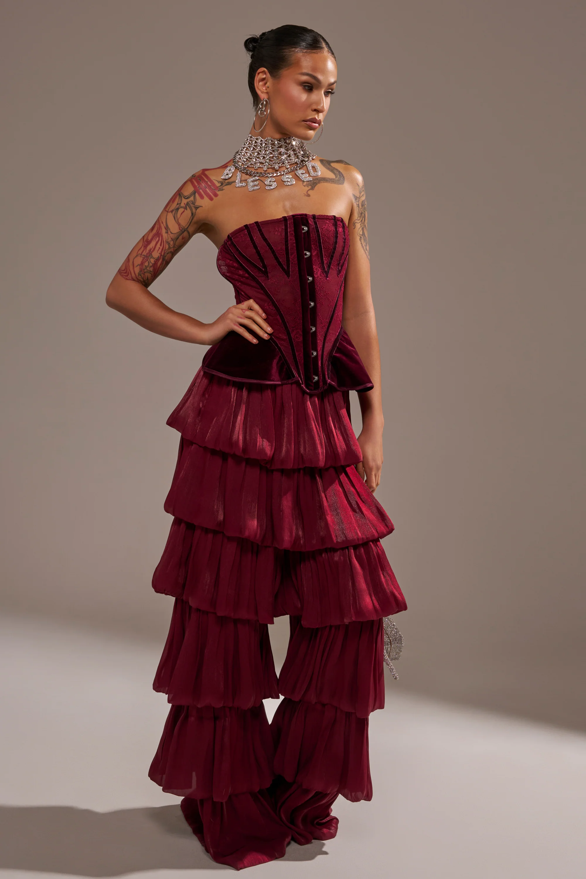 STAR OF THE NIGHT FLOUNCY PANT IN BURGUNDY