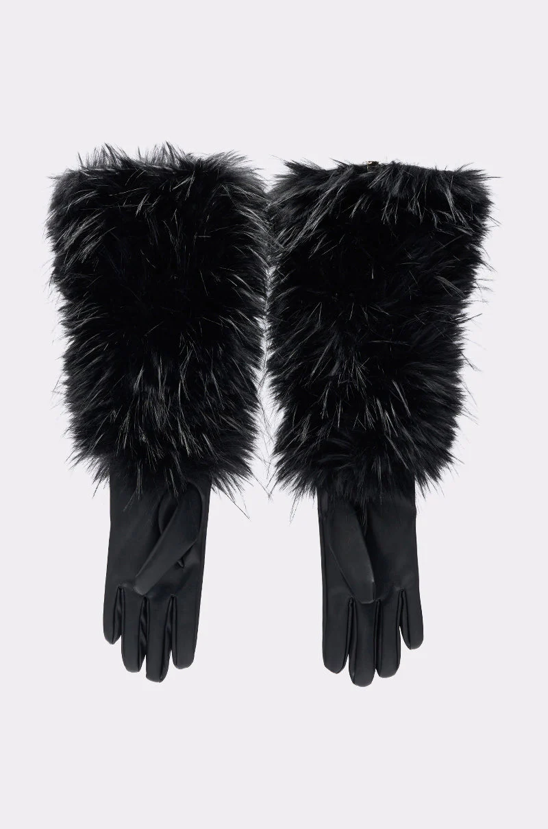 STAY EXPENSIVE FAUX FUR GLOVES - Image 3