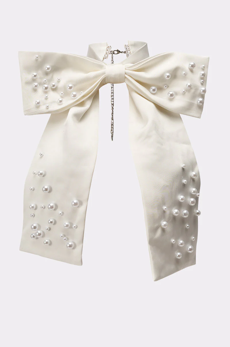 TAKE ME ANYWHERE BOW NECKLACE - Image 3