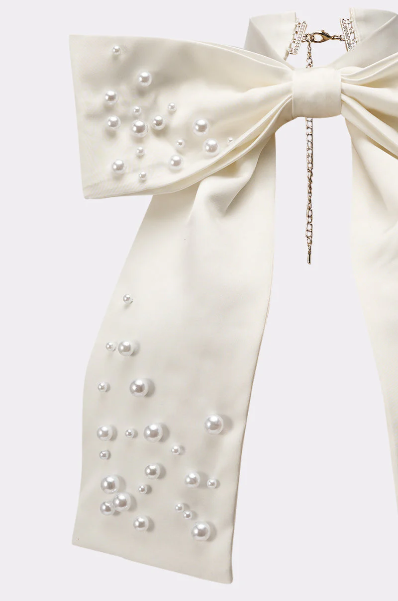 TAKE ME ANYWHERE BOW NECKLACE - Image 4