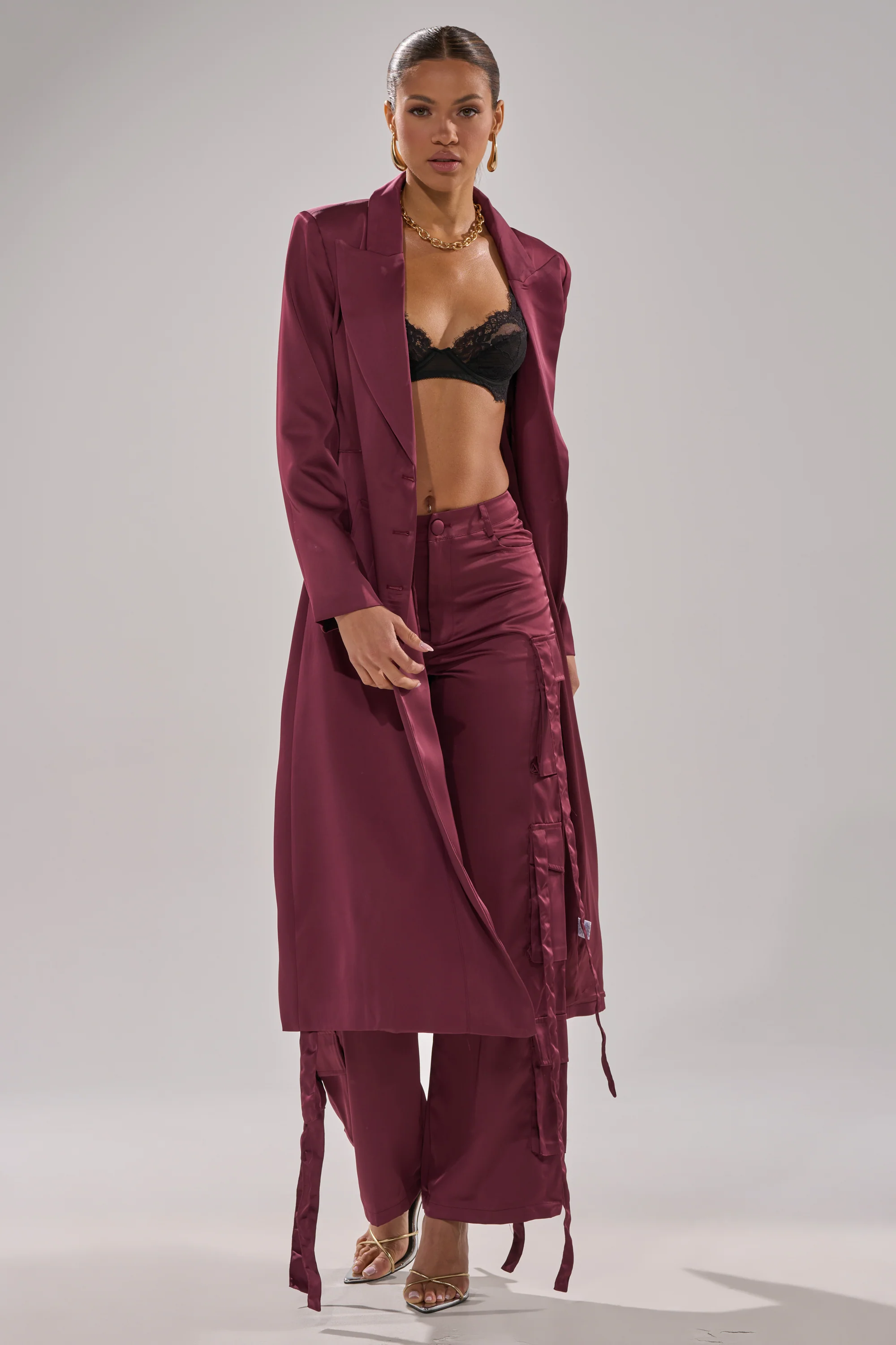 TAKE ME EVERYWHERE SATIN TRENCH IN BURGUNDY - Image 2