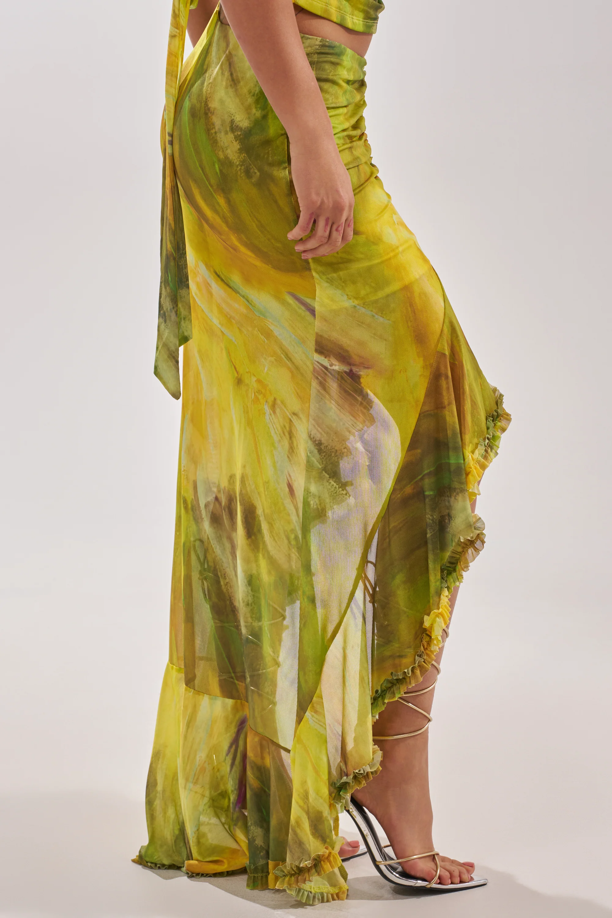 TELL ME MORE HIGH LOW SKIRT IN YELLOW - Image 4