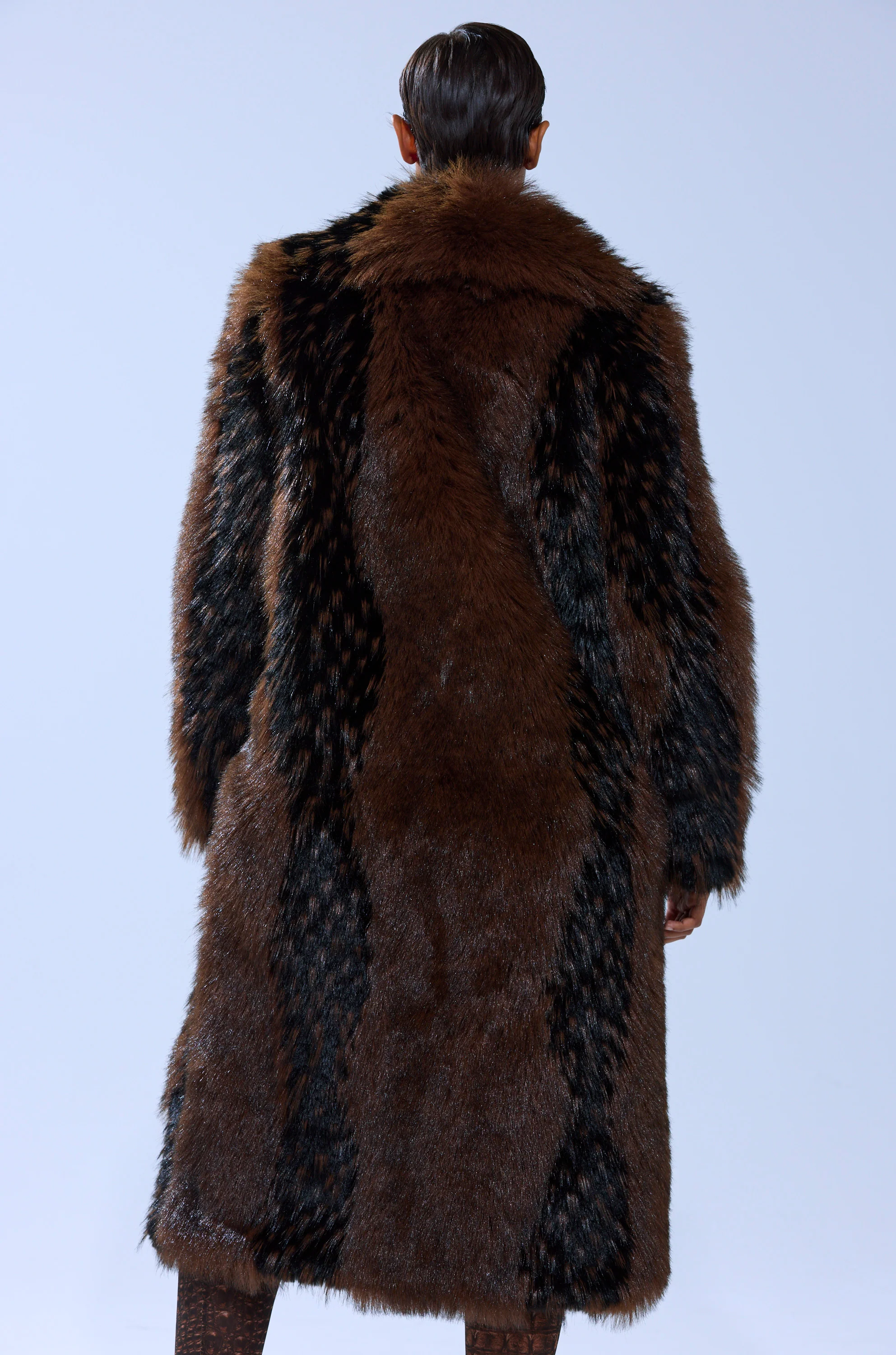 TELLURIDE FAUX FUR IN BROWN - Image 6