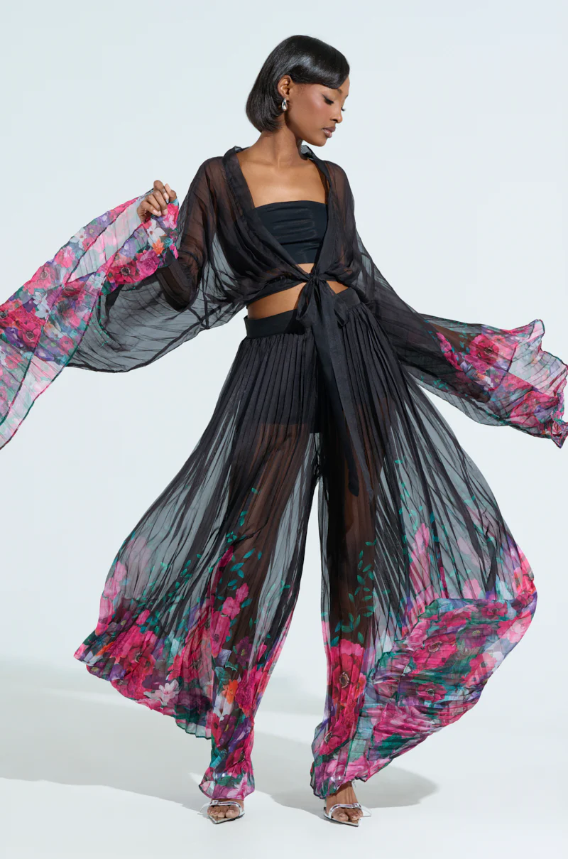 THE JULIE BLOUSE - Image 10