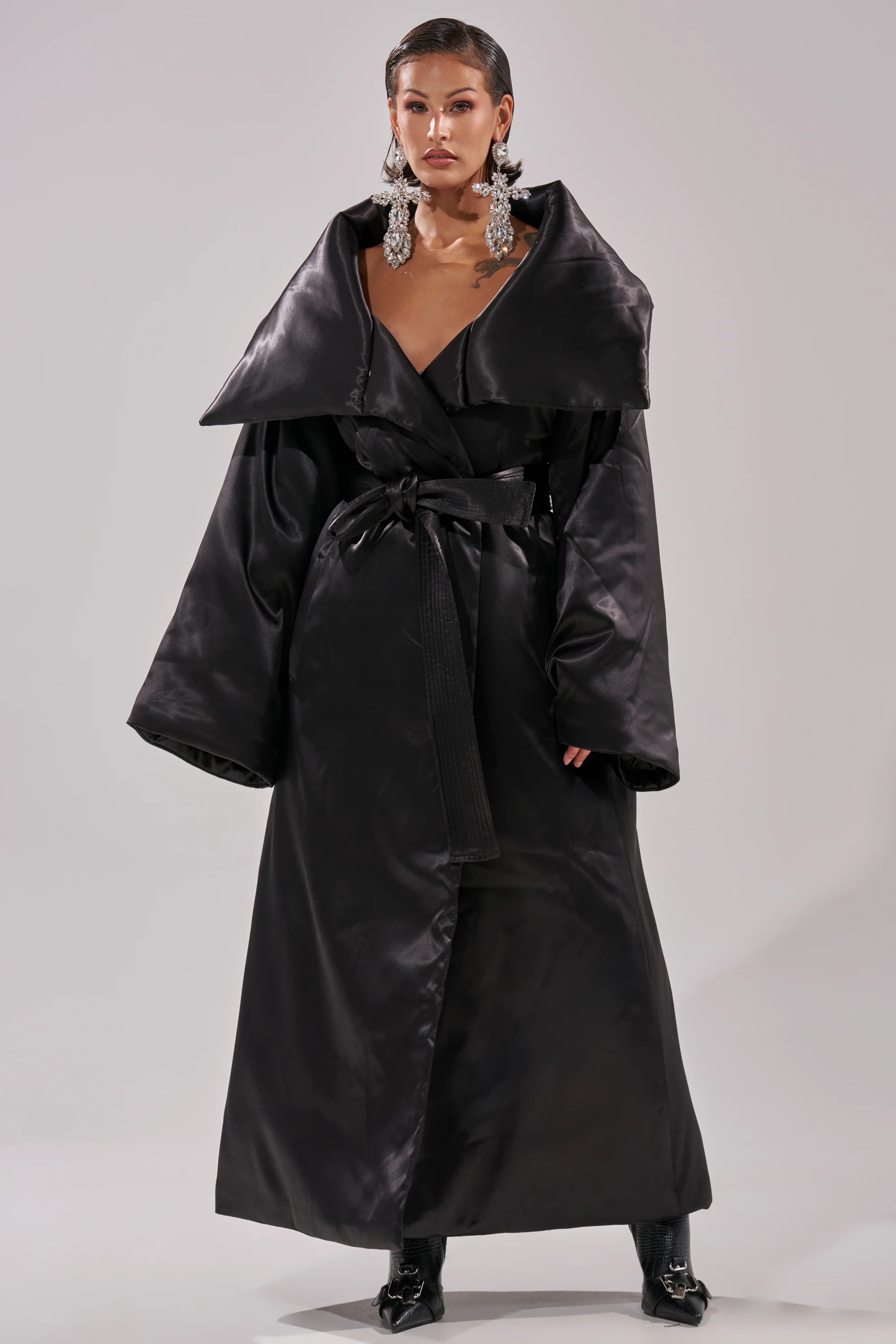 THE MOMENT SATIN PUFFER TRENCH - Image 2