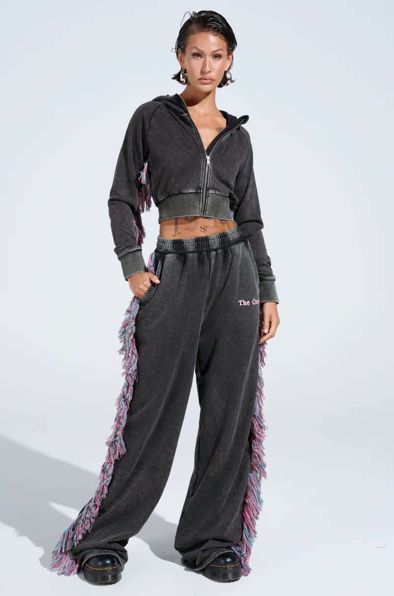THE ONE AND ONLY JOGGER - Image 7