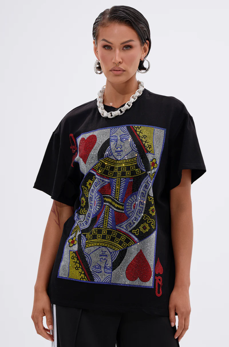 THE REAL QUEEN OF HEARTS OVERSIZED TEE - Image 2