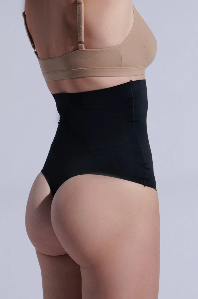 TITSY SHAPER THONG IN BLACK - Image 10
