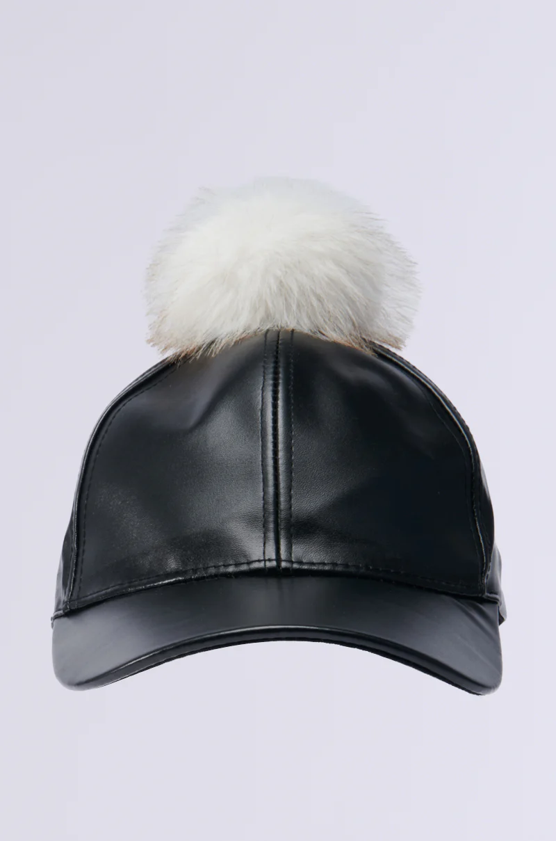 TOASTIE FAUX FUR POM HAT - Image 3