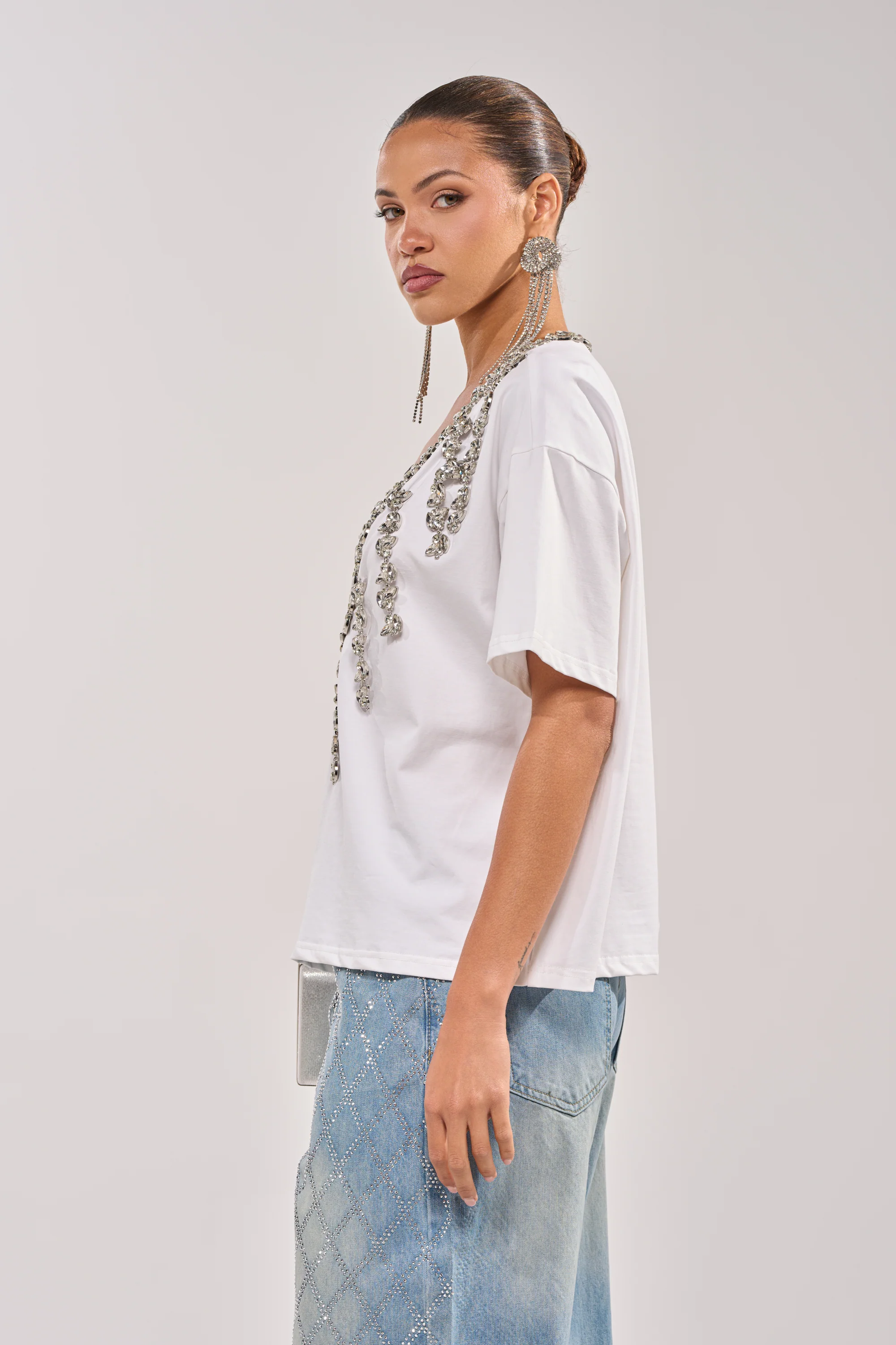 TOO DEEP RHINESTONE TEE - Image 5