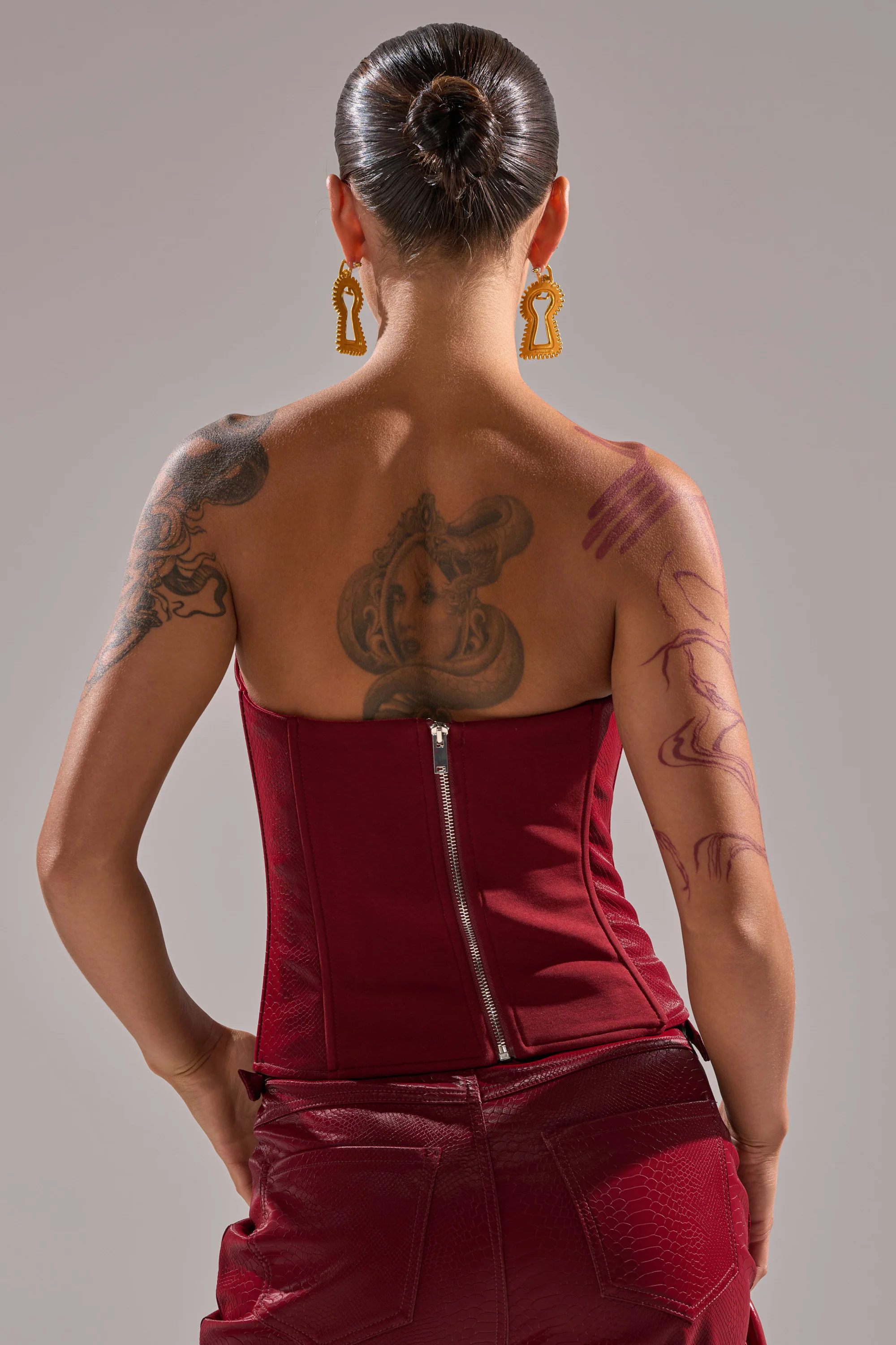 TOO HOT FOR YOU FAUX LEATHER CORSET - Image 4