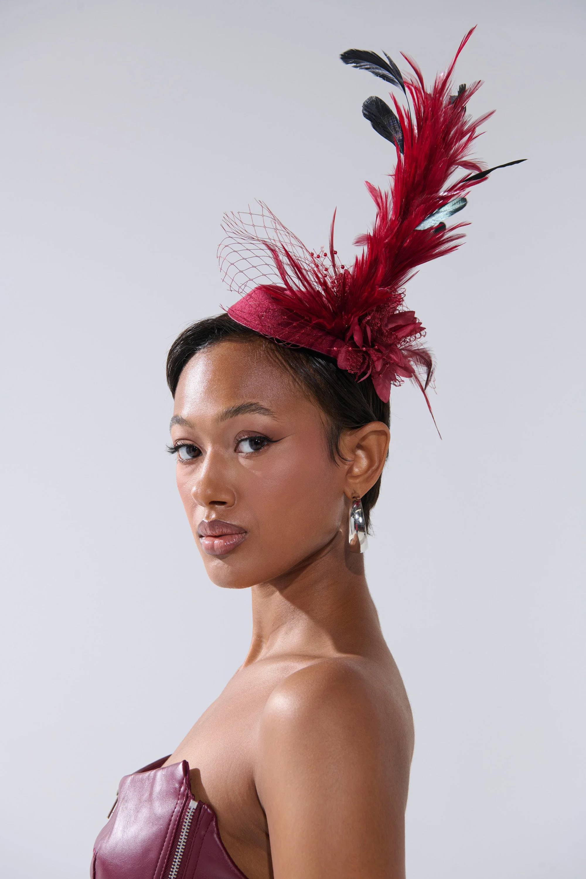 TOP OF THE DAY CLIP ON FASCINATOR - Image 3
