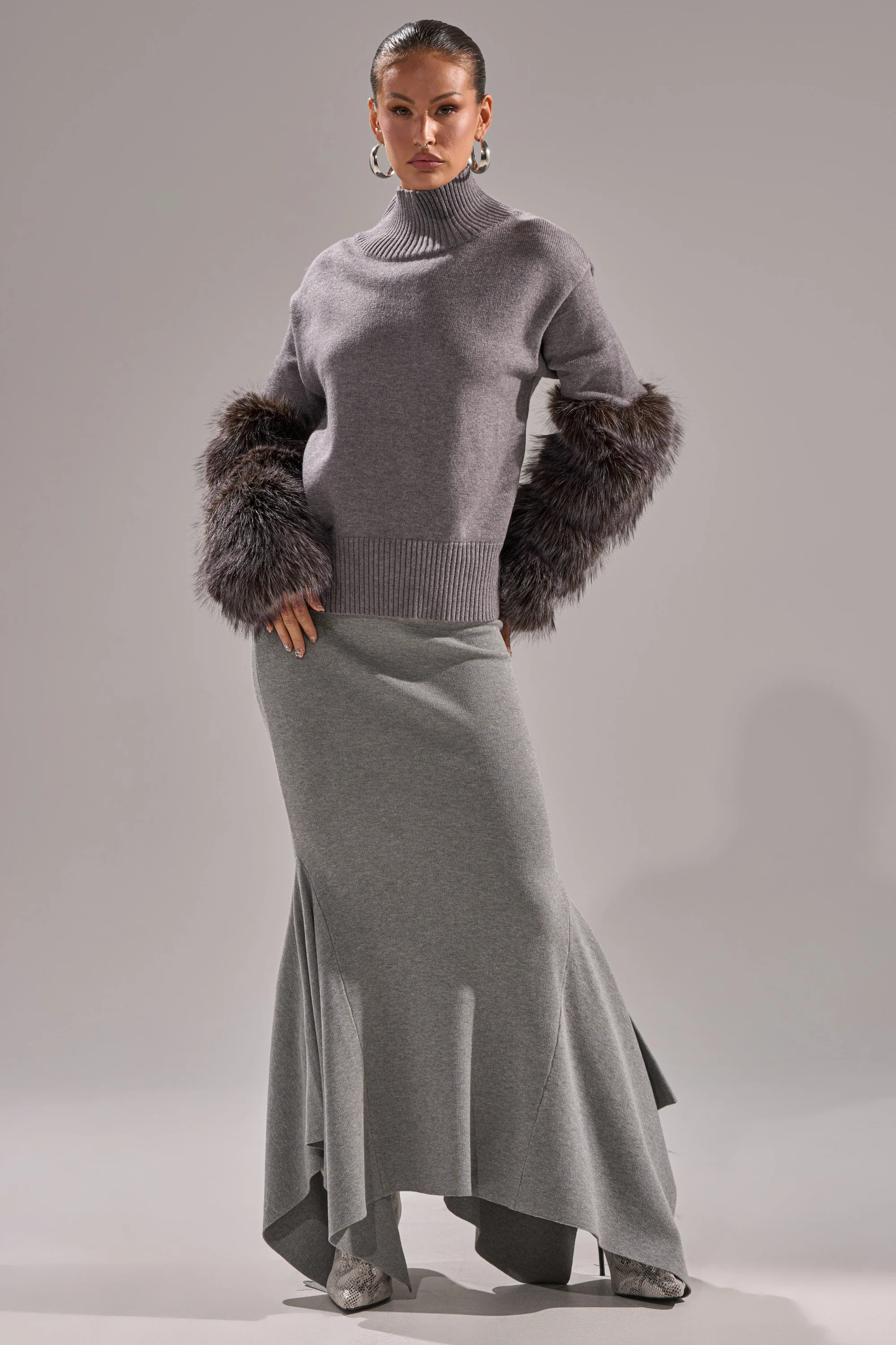 TOUCH ME SWEATER WITH FUR CUFFS - Image 6