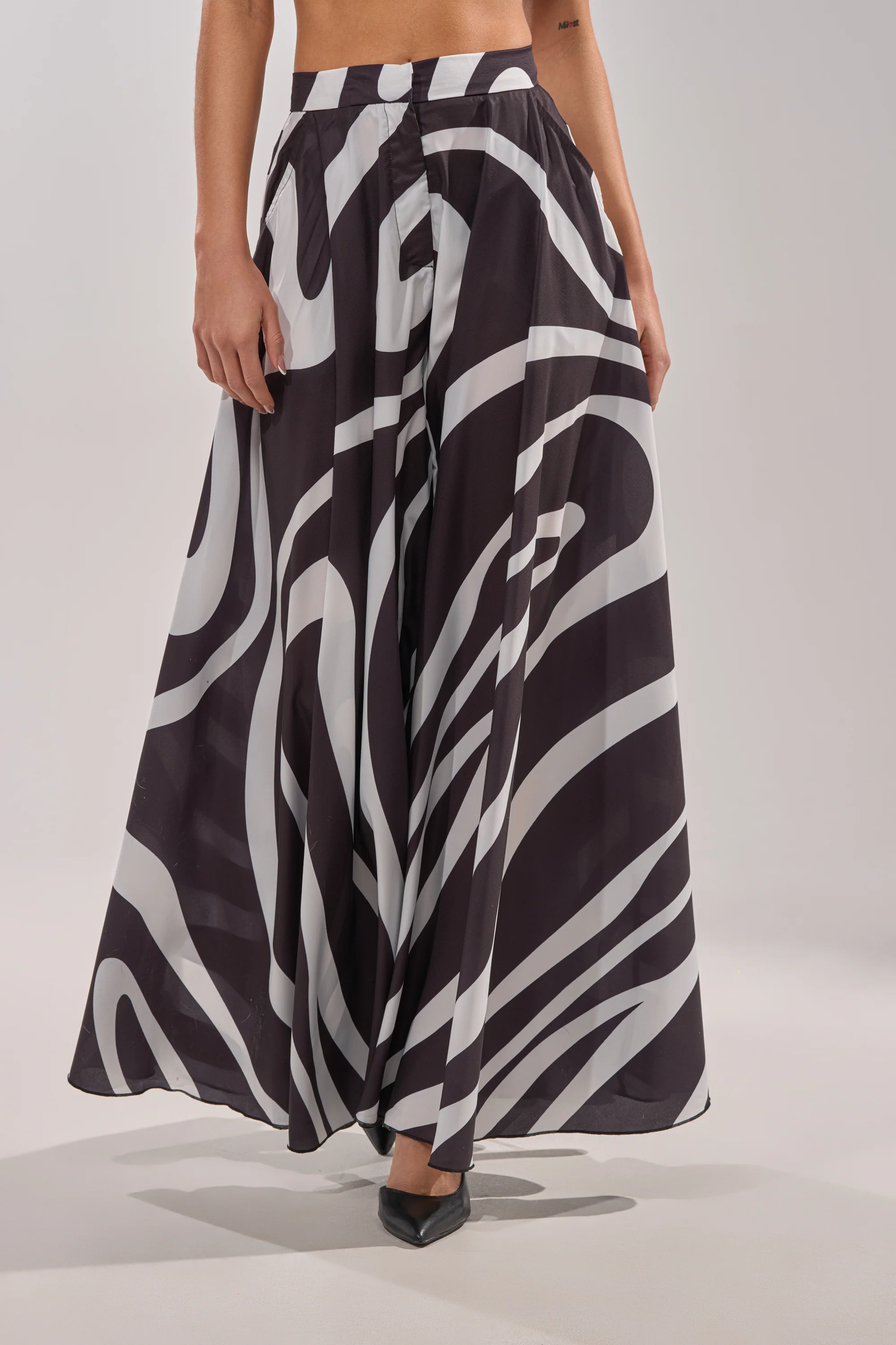 TRINA PLEATED PALAZZO PANT - Image 2