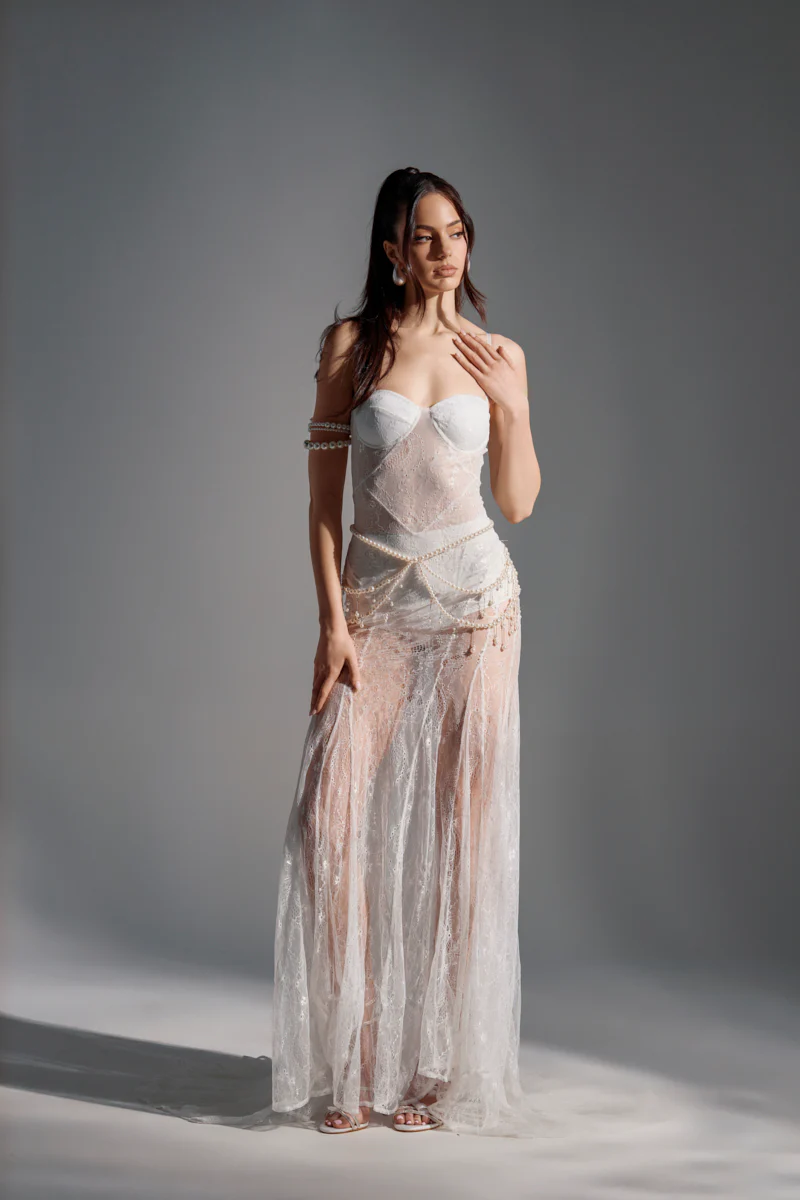 TROUBLES HERE LACE MAXI DRESS IN WHITE - Image 2