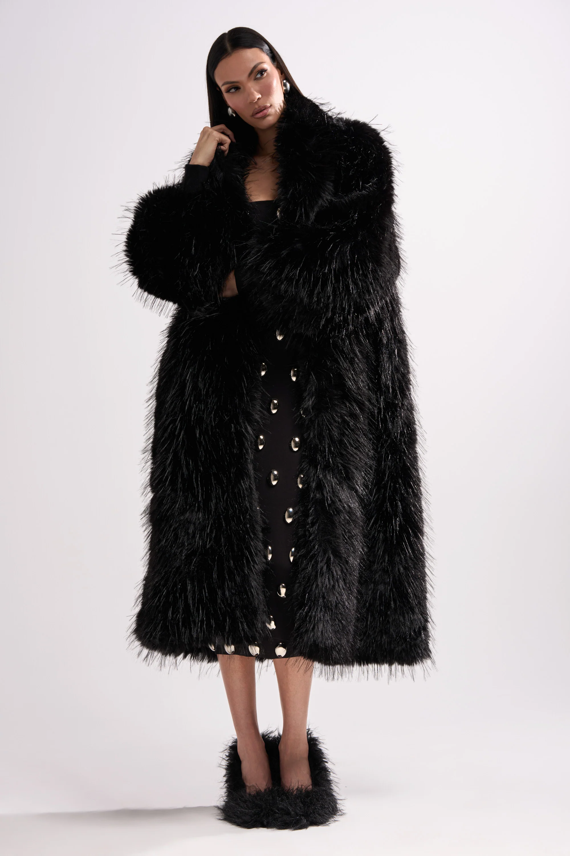 TSUNAMI FAUX FUR COAT IN BLACK - Image 5