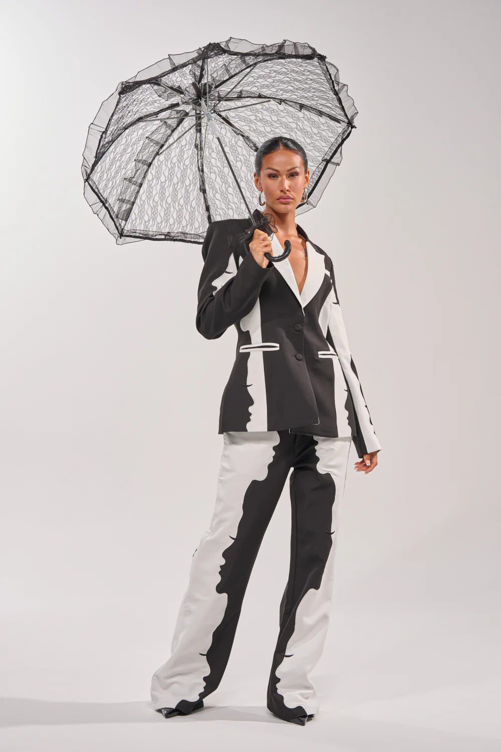 UNDER MY SPELL LACE UMBRELLA - Image 5