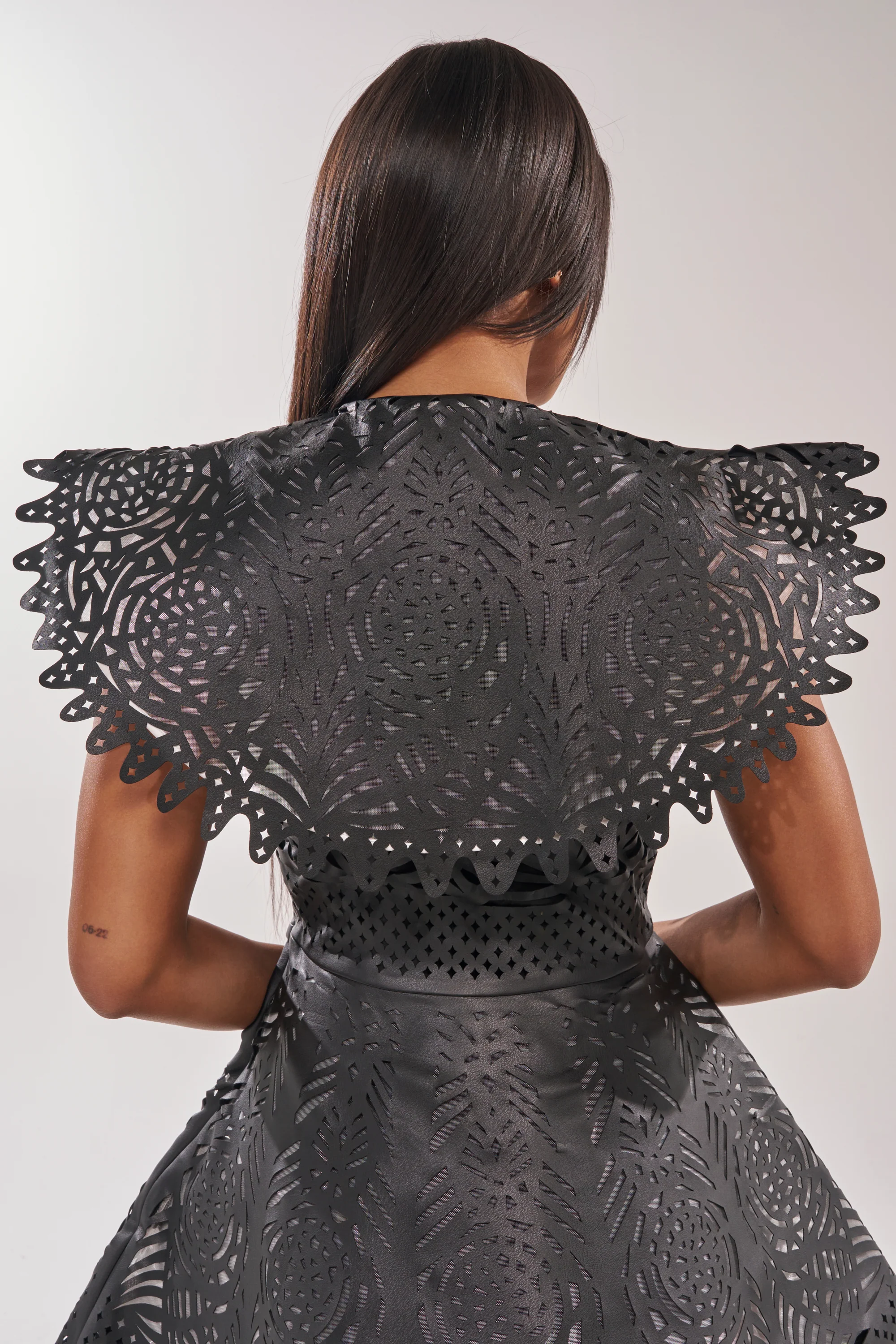 URBAN EDGE MINI COLLARED DRESS - Image 7