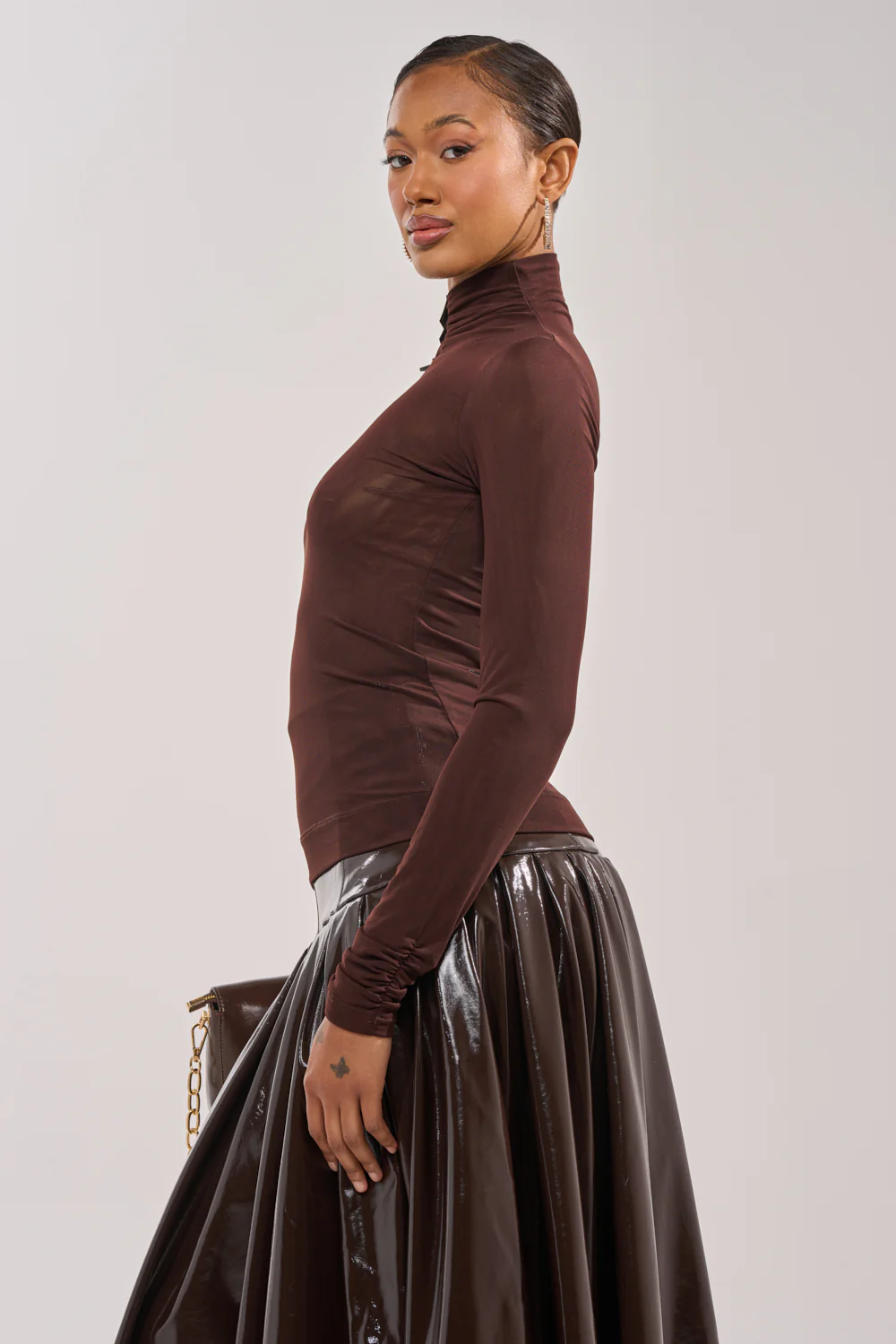 VELMA VINYL SINGLE SLEEVE SCALE TOP IN BROWN - Image 5