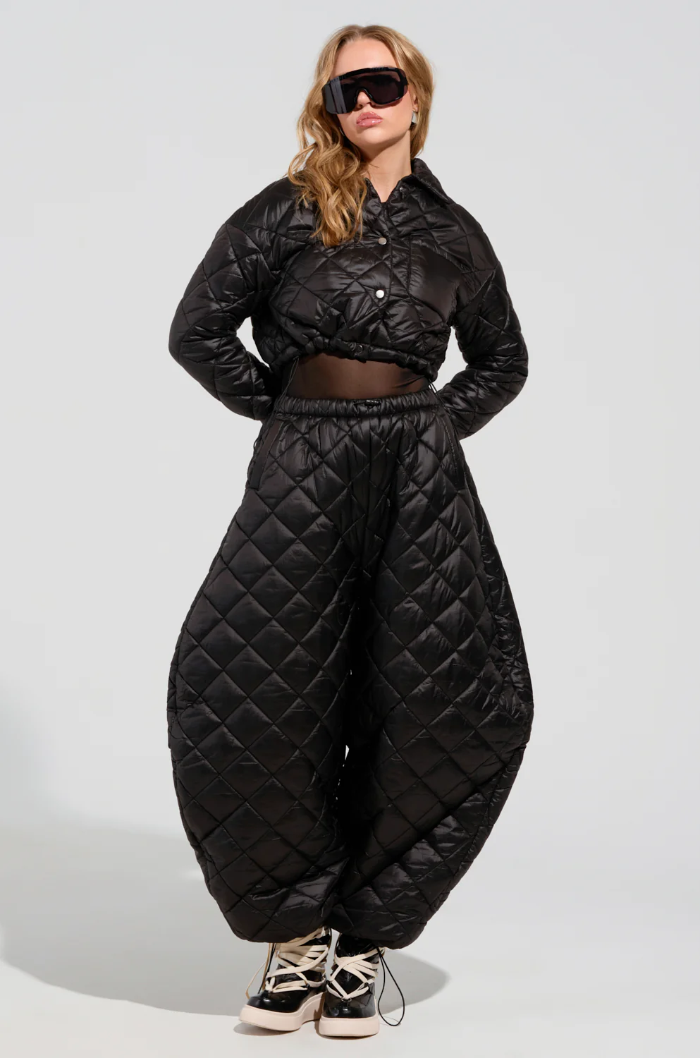 VIVI CROPPED PUFFER BOMBER IN BLACK - Image 9