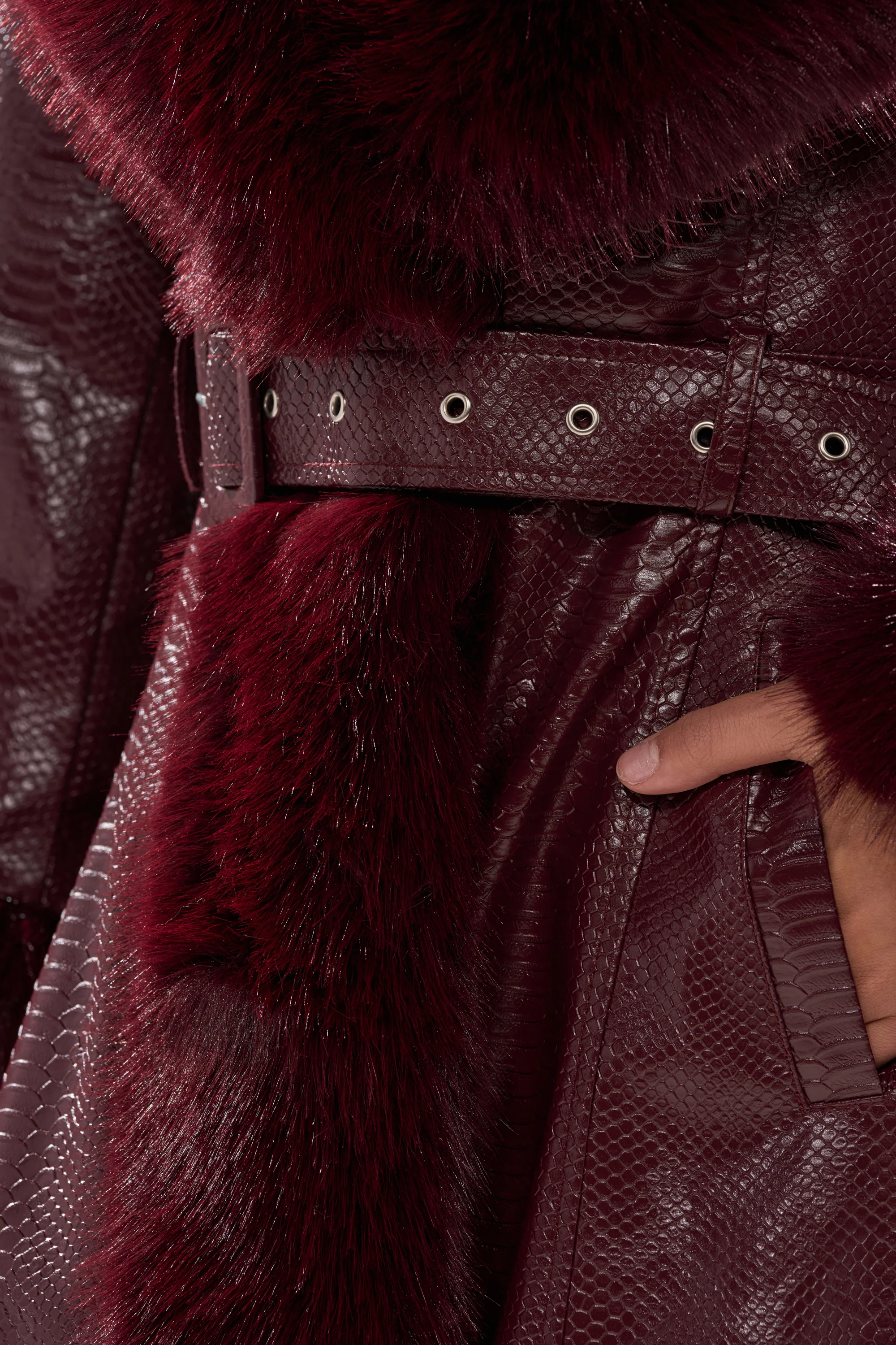 VIVIAN FUR TRIM TRENCH IN BURGUNDY - Image 8