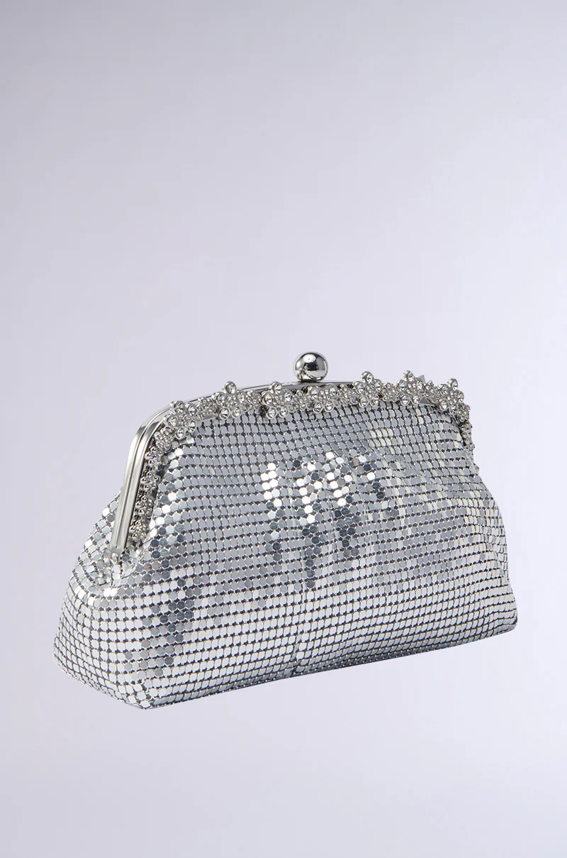 WALK IT OUT EMBELLISHED CHAINMAIL CLUTCH - Image 3