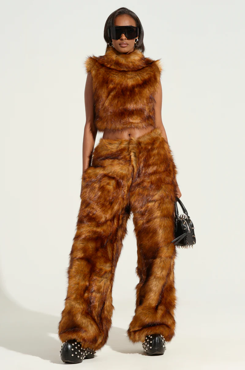 WILD CHILD CROPPED FUR VEST - Image 5