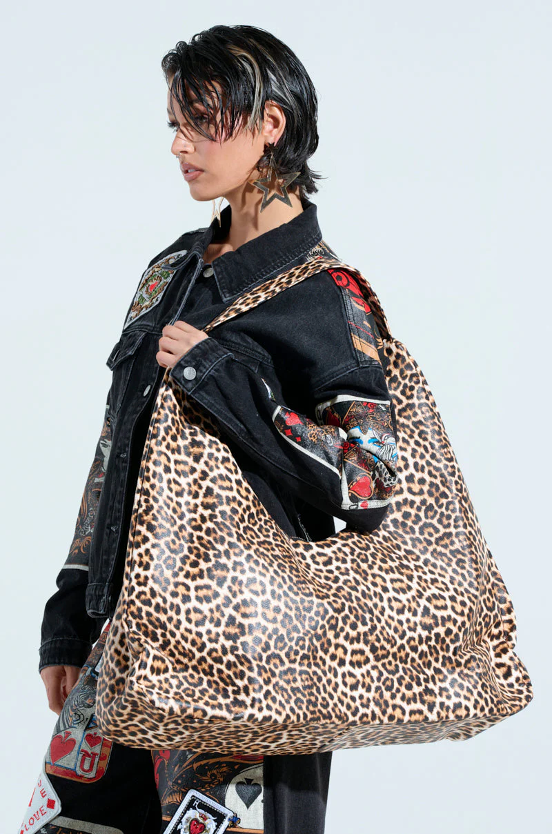 WILD ONE PU OVERSIZED TOTE - Image 7