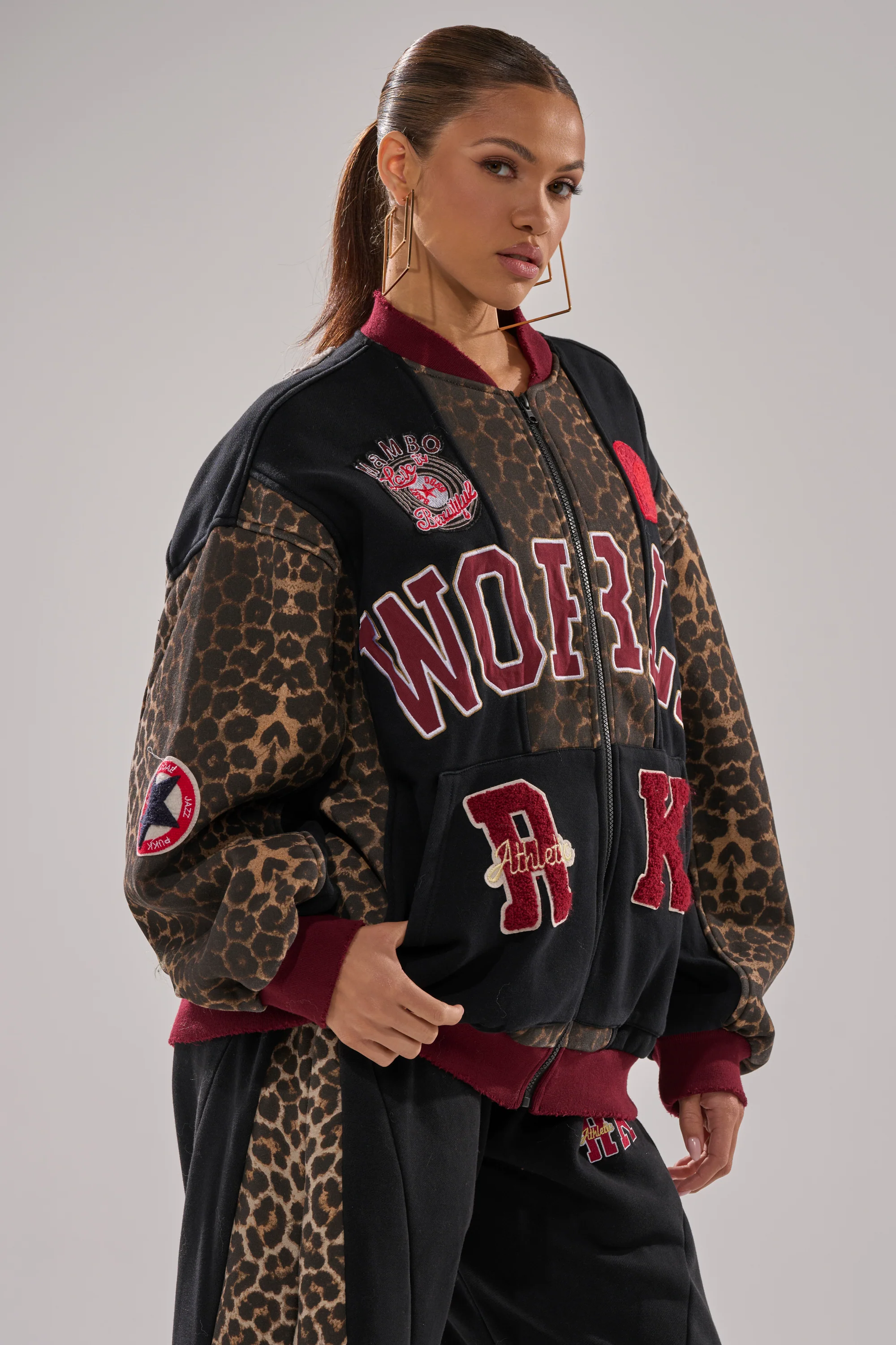 WORLD HOLD ON ZIP UP SWEATSHIRT - Image 3