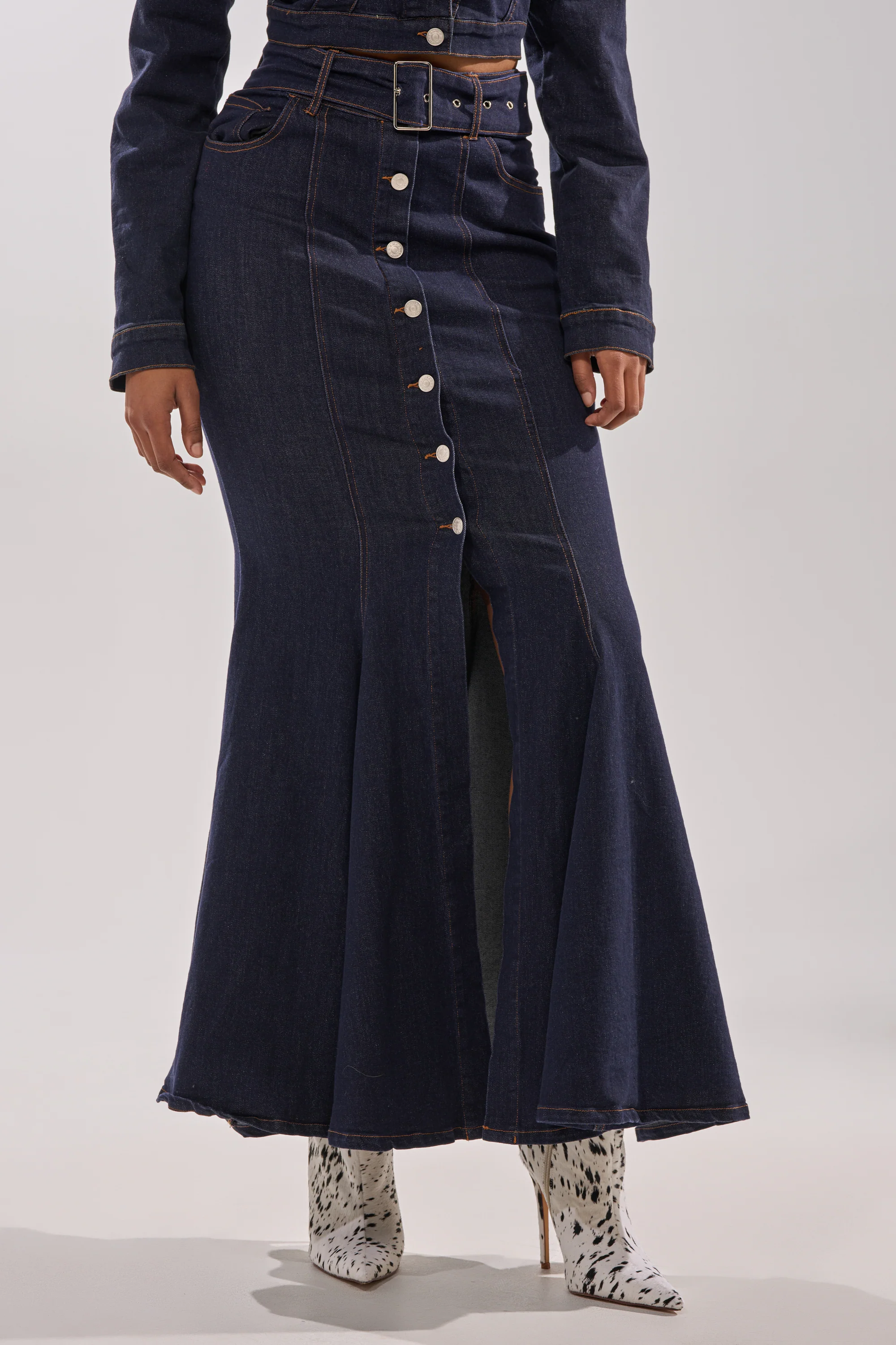 YOU GOT ME SPINNING DENIM MAXI SKIRT - Image 2
