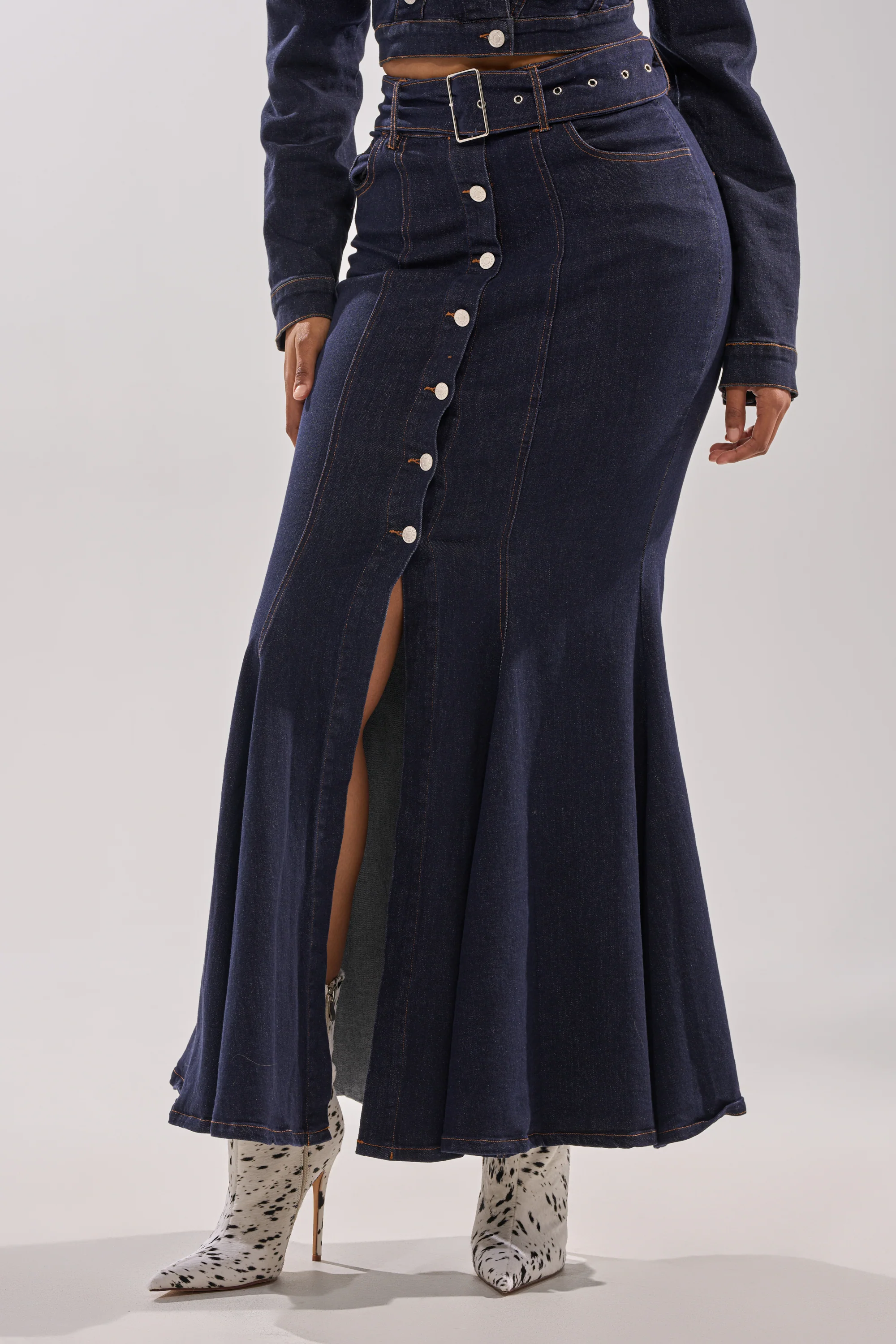 YOU GOT ME SPINNING DENIM MAXI SKIRT - Image 3