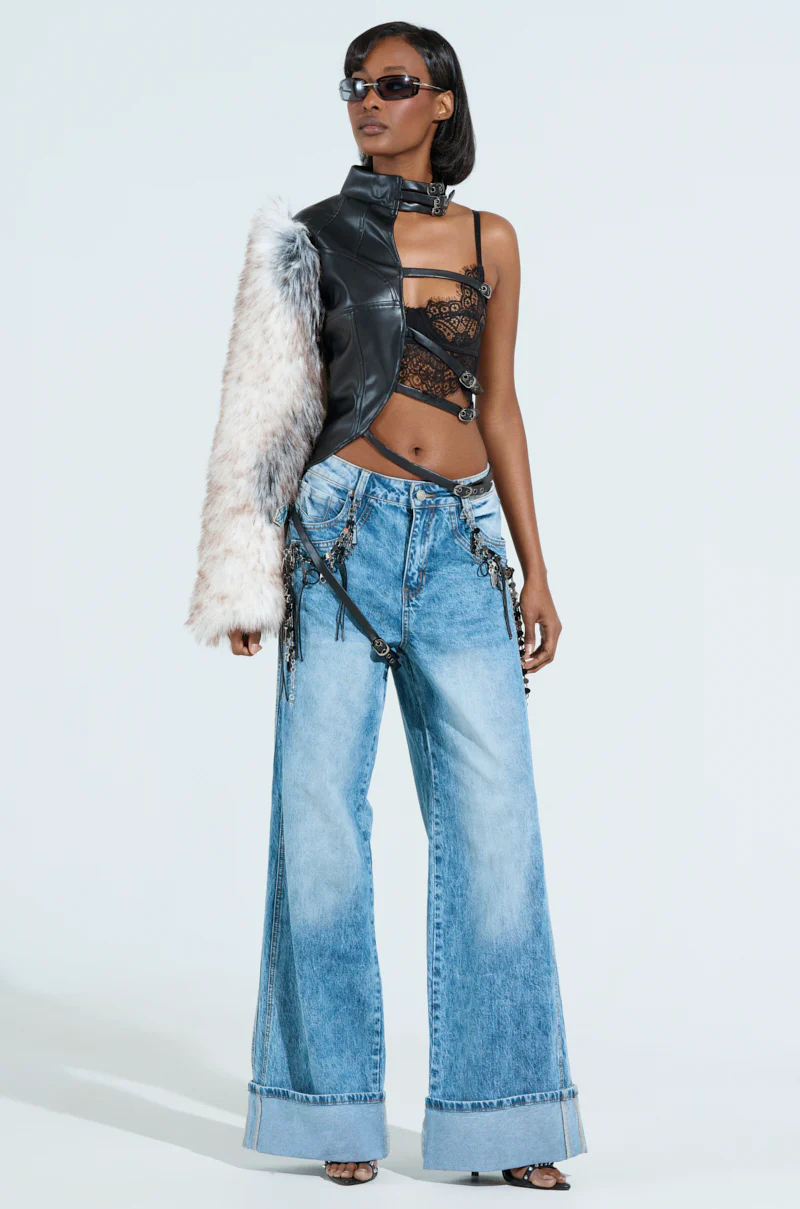 ZIP ZIP ZIPPER CHARM JEANS - Image 5